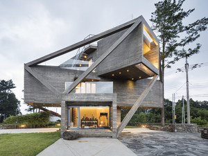 Simple House 1.jpg