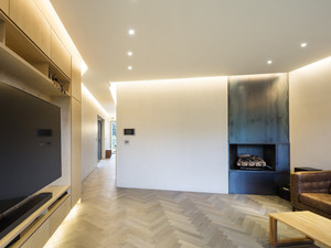 Simple House 14.jpg