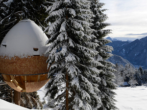 pinecone-tree-house-1.jpg