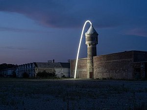 Brigitte Kowanz'dan Fountain