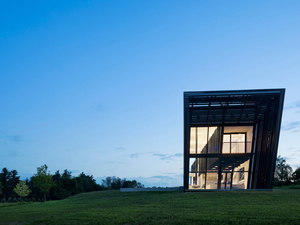 sleeve-house-11copy.jpg