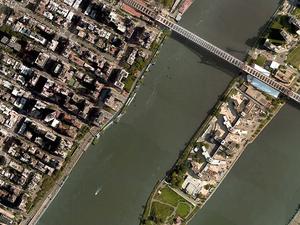 east-midtown-greenway-why-grounds-pathway-new-york-usa_dezeen_2364_col_0730.jpg