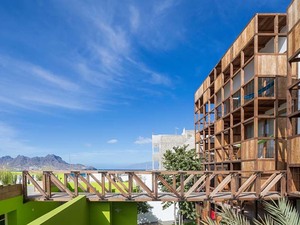ramos-castellano-arquitectos-terra-lodge-hotel-cabo-verde-designboom-05.jpg