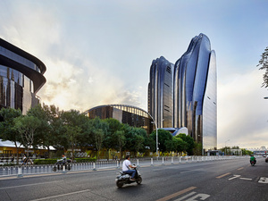 MAD_Chaoyang-Park-Plaza_by-Hufton+Crow_08.jpg