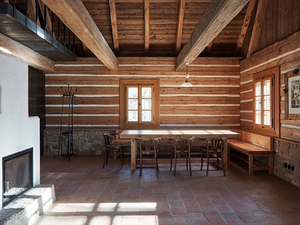 lenka-mikova-reconstructed-barn-designboom-12730.jpg