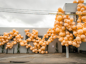 geronimo-balloon-diminishing-elation-designboom-01.jpg