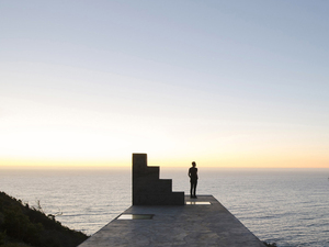 loba-house-pezo-von-ellrichshausen-architecture-residential-chile-concrete_dezeen_1704_col_9730.jpg