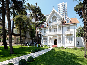 VitrASuadiye1.jpg