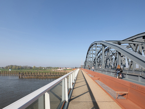 MoederscheimMoonenArchitects_Bridge_Zutphen_03730.jpg