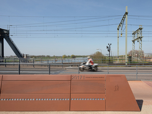 MoederscheimMoonenArchitects_Bridge_Zutphen_10730.jpg