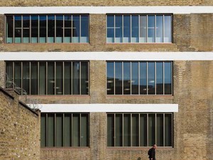 53-great-suffolk-street-hawkins-brown-architecture-offices-london-uk_dezeen_2364_col_7-1704x2556.jpg