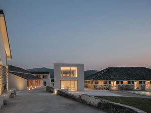 LostVilla_Huchen_Barn_Resort_3.jpg