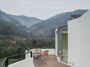 LostVilla_Huchen_Barn_Resort_7.jpg