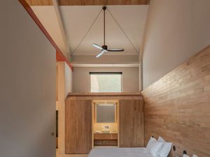 LostVilla_Huchen_Barn_Resort_8.jpg