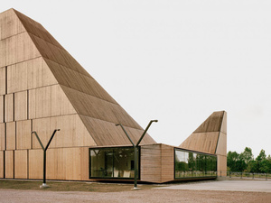 valer-kirke-espen-surnevik-1.jpg