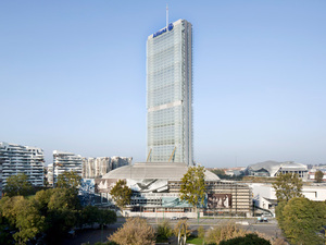 01,-Overall-view-from-east,-Allianz-Tower-(2014),-Alessandra-CHEMOLLO.jpg