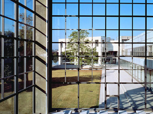 06,-Entrance-hall,-the-Museum-of-Modern-Art,-Gunma-(1974),-Yasuhiro-ISHIMOTO_web_2.jpg