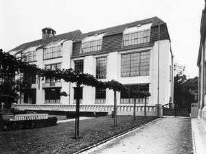 1-Weimar_Kunsthochschule.jpg