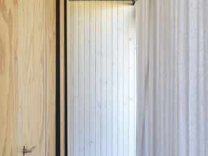 21_Guest House 8q_3370 Studio.jpg