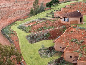 luigi rosselli architects   the great wall of WA   05.jpg