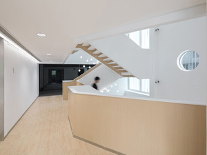 interior 6-e.jpg