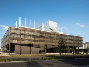 AAKingKong-Dock_G6_photo_Arthur_Pequin_2-vue_rue_Lucien_Faure.jpg