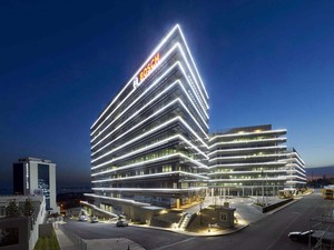 03_RönesansBiz Küçükyalı Ofispark.jpg