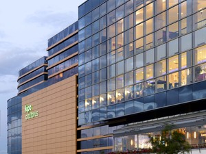 03_ panora_exterior.jpg