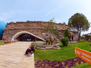 EXPO BİLİM TEKNOLOJİ 01.jpg