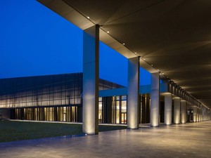 03 Avci Architects_Kintele_Congress_Hall.jpg
