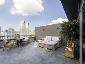 CYN_1500-HDR.jpg