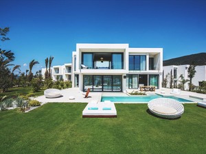 nikki_beach (23).jpg