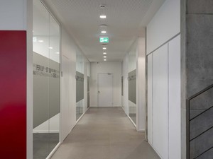 b (4).jpg