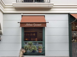 03-slasharchitects-milanogourmet-green-facade-terracotta-sunblind.jpg