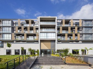 slasharchitects-perspective-offices-02-back-facade-entrance.jpg