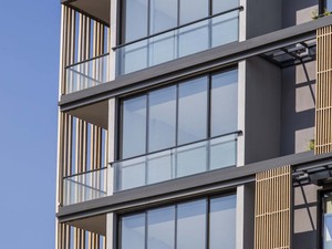 slasharchitects-perspective-offices-05-wood-transparent-facade.jpg