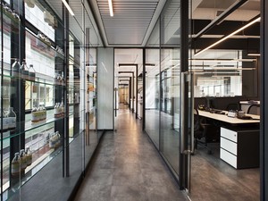 doh03_0712b.jpg