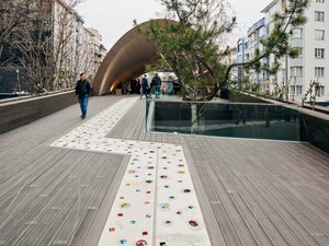 44-HAMAMYOLU URBAN DECK-bridge with existing tree.jpg